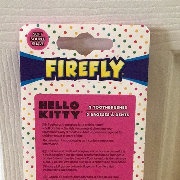 Firefly 3 Pack Hello Kitty Toothbrushes - Picture 6 of 9